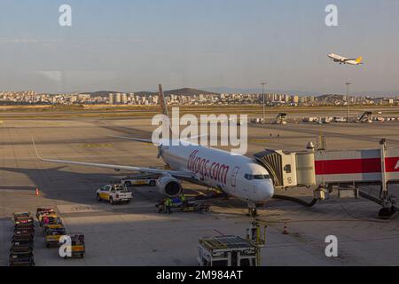 ISTANBUL, TURQUIE - 4 JUILLET 2019 : avion Boeing 737 de Pegasus Airlines à l'aéroport international Sabiha Gokcen d'Istanbul, Turquie Banque D'Images