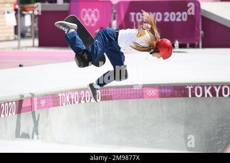 4 AOÛT 2021 - TOKYO, JAPON : Dora VARELLA du Brésil lors des préliminaires au Skateboarding Women's Park aux Jeux Olympiques de Tokyo 2020 (photo de Mickael Chavet/RX) Banque D'Images