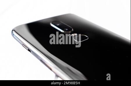 Smartphone moderne noir Banque D'Images