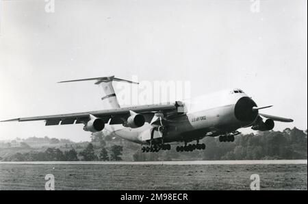 Le premier Lockheed C-5A Galaxy, 66-8303. Banque D'Images