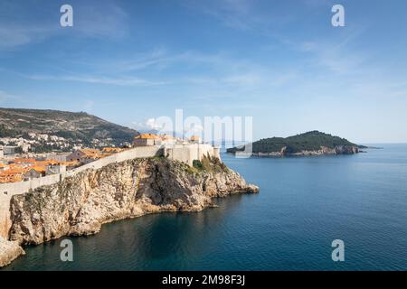 Les murs de Stony de Dubrovnik panorama capturé lors d'une journée ensoleillée. Dubrovnik, Croatie, Europe. Banque D'Images