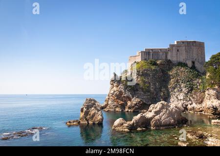 Magnifique fort Lovrijenac situé à Dubrovnik par une belle journée ensoleillée, Croatie, Europe. Banque D'Images