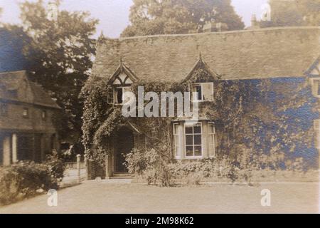 Home Farm, dans le village de Madresfield, près de Malvern, Worcestershire, pendant la première Guerre mondiale, où Lucy Auerbach a passé trois mois à faire du travail agricole. Banque D'Images