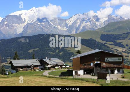 Vue sur le Mont blanc. Megève. Haute-Savoie. Auvergne-Rhône-Alpes. France. Europe. Banque D'Images