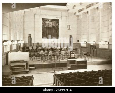 BBC Broadcasting House, mai 1935, montrant la salle de concert Stage. Banque D'Images