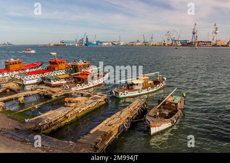 PORT SAID, ÉGYPTE - 3 FÉVRIER 2019 : vue sur le canal de Suez à Port Said, Égypte Banque D'Images