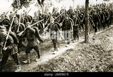 WW1 soldats allemands défilant en Belgique aux premiers stades de la première Guerre mondiale. Banque D'Images