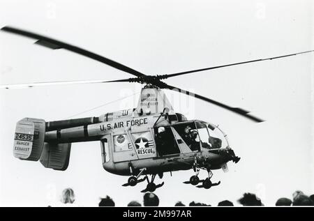Kaman HH-43B Huskie, 62-4535, l'hélicoptère de sauvetage de base à Upper Heyford. Cet hélicoptère se trouve actuellement au Midland Air Museum, à Coventry. Banque D'Images