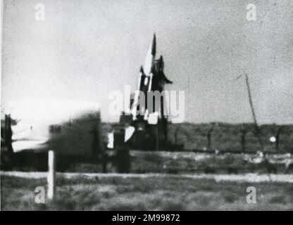 English Electric Thunderbird missile guidé surface-à-air immédiatement avant le lancement à partir de Woomera, Australie, 5 décembre 1957. Banque D'Images