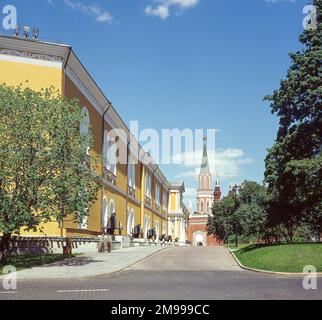 La Tour Nikolaskaïa (Saint-Nicolas) et l'Arsenal, le Kremlin de Moscou, Moscou, Central District, Russie Banque D'Images