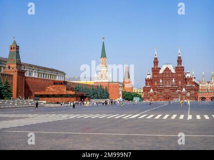 La place Rouge montrant le Kremlin, Moscou, Russie, District fédéral central Banque D'Images