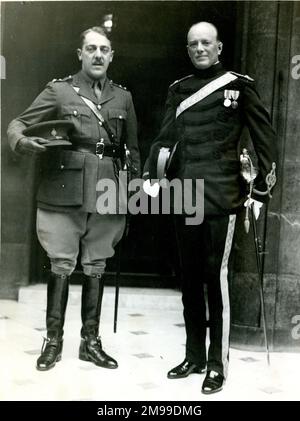 Lord Cowdray et Lord Rattendone partent pour le Jubilee Levee du roi George V au Palais St James, Londres. Banque D'Images