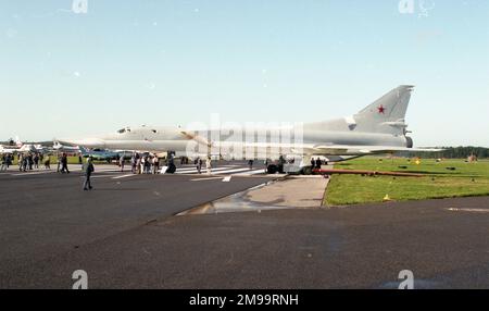 Farnborough 92 - Tupolev Tu-22M-3 (non marqué) (msn 12112347) Banque D'Images