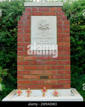 Mémorial du Bedfordshire Regiment, Tyne Cot, cimetière du CWGC Banque D'Images