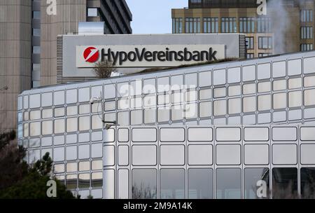 Munich, Allemagne. 17th janvier 2023. Le logo HypoVereinsbank est visible sur le bâtiment administratif de la banque. Credit: Sven Hoppe/dpa/Alay Live News Banque D'Images