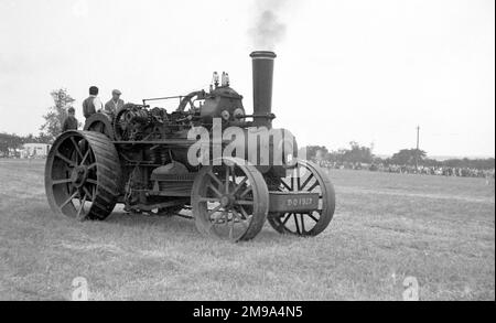 Moteur de labourage Fowler classe BB1, version DO 1927, numéro : 15336, « Yorkshire LAD ». Bult en 1919 par John Fowler & Co. À Leeds, alimenté par un moteur à vapeur à cylindre unique 16 NHP. Banque D'Images