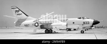 Marine des États-Unis - Douglas A3D-2P Skywarrior 144847 (msn 12093, code d'unité 'PP', indicatif d'appel '933'), de VCP-63 144847, alors qu'il vole avec VAP-61, a été frappé par AAA sur la province de Quang Binh, au nord du Vietnam le 1 janvier 1968. L'avion a pu voler 30 miles au large de la côte nord du Vietnam, mais s'est écrasé et les 3 membres de l'équipage ont été tués. Banque D'Images