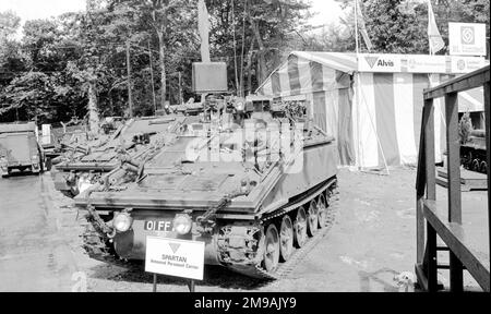 Alvis FV102 Striker, FV104 Samaritan, FV106 Samson et FV103 Spartan, à l'exposition British Army Equipment, qui s'est tenue à Aldershot du 23-27 juin 1980. Banque D'Images