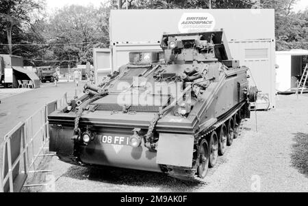 L'APC anti-char de percuteur Alvis FV102, armé de missiles Swingfire, à l'exposition British Army Equipment Exhibition, qui s'est tenue à Aldershot du 23-27 juin 1980. Banque D'Images