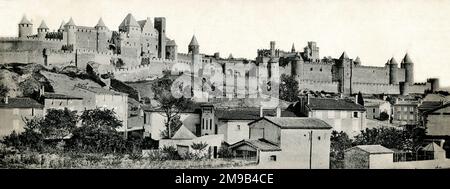 Panorama de la ville fortifiée de Carcassonne depuis l'ouest, sud de la France Banque D'Images