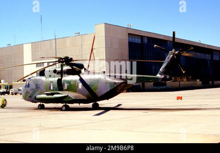 United States Air Force (USAF) - Sikorsky HH-3E Jolly Green Giant 67-14712 Banque D'Images