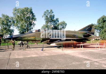 United States Air Force (USAF) - McDonnell Douglas RF-4C-44-MC Phantom 69-0381 (msn 4000), à la RAF Fairford le 13 juillet 1985. Banque D'Images