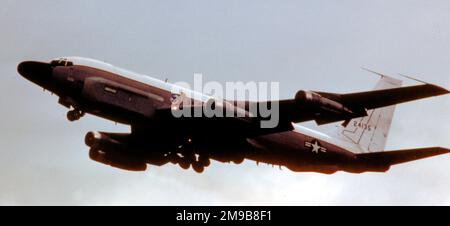 United States Air Force (USAF) - Boeing RC-135W Rivet joint 62-4135 'Rapture' (MSN 18475) Banque D'Images