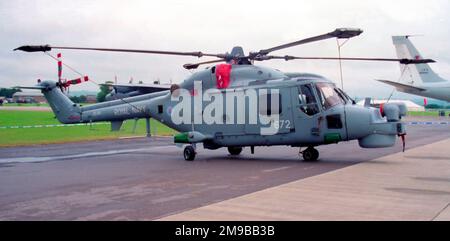 Royal Navy - Westland Lynx HMA.8 ZD261 '672' (msn 295), du 815 Naval Air Squadron, à la Journée internationale de l'air de Yeovilton, le 12 juillet 1996. Banque D'Images