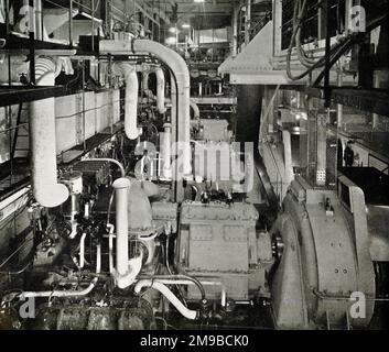 La vaste salle des machines de RMS Queen Mary Banque D'Images