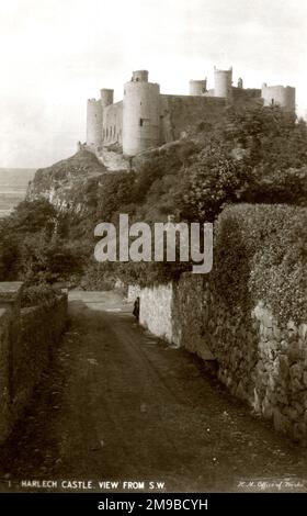 Château de Harlech, pays de Galles, vue du sud-ouest Banque D'Images