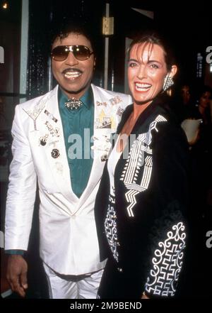 Little Richard et Linda Gray à l'ouverture officielle de Butler & Wilson sur 15 juin 1988 à Hollywood Ouest, Californie. Crédit: Ralph Dominguez/MediaPunch Banque D'Images