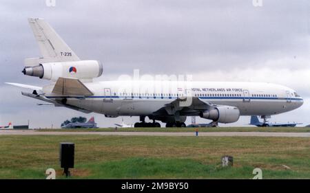 Koninklijke Luchtmacht - McDonnell Douglas KDC-10-30F T-235 (msn 46956, numéro de ligne 235), du 299 Squadron. (Koninklijke Luchtmacht - Royal Netherlands Air Force). Banque D'Images