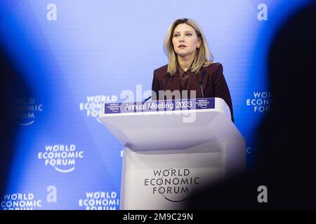 Davos, Suisse. 17th janvier 2023. La première dame d'Ukraine Olena Zelenska speaksat lors de la réunion annuelle du Forum économique mondial (WEF) à Davos en Suisse mardi sur 17 janvier 2023 .photo par le Forum économique mondial/ Benedikt Von Loebell/UPI crédit: UPI/Alay Live News Banque D'Images