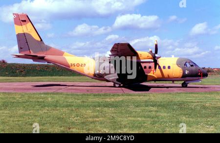 Ejercito del aire - CASA 235-100MPA T. TÉLÉLÉR-05 - 35-23 (msn EA02-07-C036), de Ala 35. (Ejercito del aire - armée de l'air espagnole) Banque D'Images