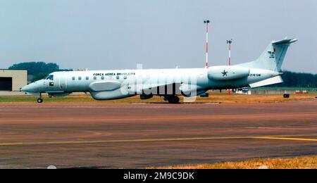 Forca Aerea Brasileira - EMBRAER R-99 6750 (msn 145140, EMB-145-RS), au Royal International Air Tattoo - RAF Fairford le 22 juillet 2013. (Forca Aerea Brasileira - Force aérienne brésilienne) Banque D'Images