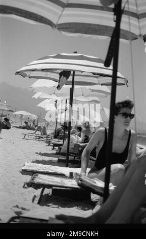 Vacanciers sur la plage de l'île de Kos, Grèce Banque D'Images