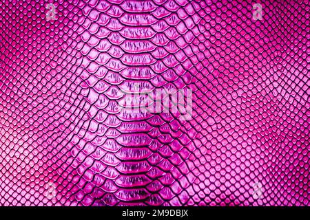 Texture de peau de serpent de luxe rose pour l'arrière-plan Banque D'Images