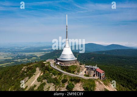 Antenne de la tour de télévision de la Jested, plus haut sommet de montagne de la Jested, République tchèque Banque D'Images