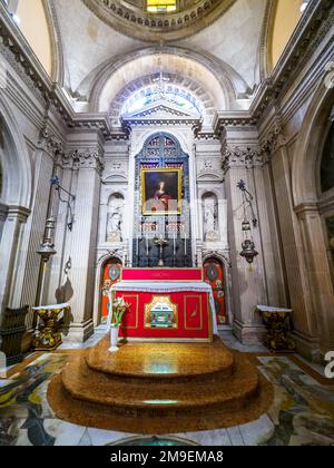 Chapelle de Santa Lucia avec la peinture de Santa Lucia datant du 18th siècle acheter Ignazio Marabitti et l'urne d'argent avec l'humérus du bras gauche de la Sainte. Cathédrale de Syracuse, Sicile, Italie Banque D'Images