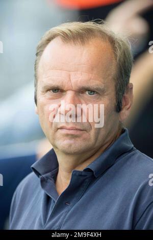 ARCHIVE PHOTO: Bernd Hoffmann fête son anniversaire de 60th sur 21 janvier 2023, Bernd HOFFMANN (Président de la direction, HH), portrait en demi-longueur, format portrait, football, Coupe DFB, 1st tour principal, Chemnitzer FC (C) - HSV Hambourg Hambourg Hambourg (HH) 5 :6 IE sur 11 août 2019 à Chemnitz/ Allemagne. Â Banque D'Images