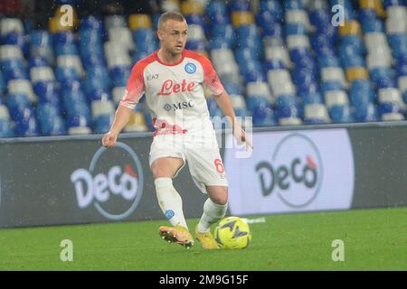 Naples, Italie. 18th janvier 2023. Stanislav Lobotka de SSC Napoli en action pendant le match Coppa Italia Freccia Rossa entre SSC Napoli et USC Cremonese au Stadio Diego Armando Maradona le janvier 17 2023in Naples, italie (Credit image: © Agostino Gemito/Pacific Press via ZUMA Press Wire) USAGE ÉDITORIAL SEULEMENT! Non destiné À un usage commercial ! Banque D'Images