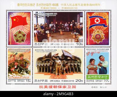 Bloc-timbres nord-coréen de 2010 commémorant le 60e anniversaire de la participation des volontaires du peuple chinois à la guerre de Corée. Banque D'Images