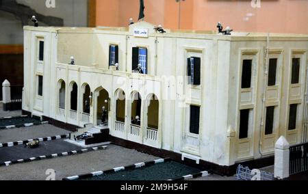 Le Caire, Egypte, 7 janvier 2023: Un modèle de maquette du poste de police de la ville d'Ismailia dans le musée de la citadelle du Caire commémorent la journée de la police nationale égyptienne et ma Banque D'Images