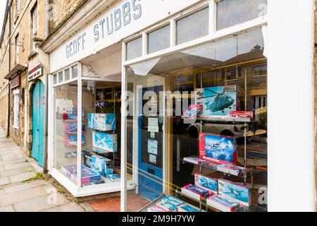 Geoff Stubbs Model Shop, Oundle - pris en septembre 2020, peu avant sa fermeture. Banque D'Images