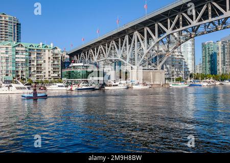 Paysage urbain avec le pont de la rue Burrard, Vancouver, Canada Banque D'Images