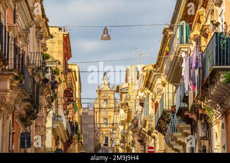 Vue sur la ville de Ragusa, Sicile (Italie) Banque D'Images