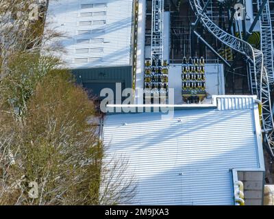 Les tours aériennes d'Alton, couvertes de neige, embellissent le parc à thème photos Banque D'Images