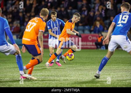 Rugby Park, Kilmarnock, Royaume-Uni. 18th janvier 2023. Lors d'un match écossais de Premiership entre Kilmarnock FC et Rangers au stade Billy Bowie BBSP Rugby Park, les Rangers ont remporté par 3 buts à 2. Les buteurs étaient Stokes (Kilmarnock) 6 minutes, Wright (Kilmarnock) 59 minutes, Morelos (Rangers) 23 minutes et 72 minutes, Kent (Rangers) 52 minutes. Armstrong (Kilmarnock) a été cardé rouge à 59 minutes. Morelos a été donné joueur du match. Crédit : Findlay/Alay Live News Banque D'Images