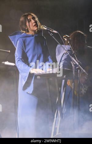 Madrid, Espagne. 18th janvier 2023. La chanteuse Anni B Sweet se produit sur scène au festival Inverfest 2023 à Circo Price à Madrid. Crédit : SOPA Images Limited/Alamy Live News Banque D'Images