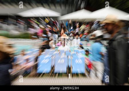 Melbourne, Australie, 19th janvier 2023. Les gens apprécient le soleil au Grand Chelem de tennis australien à Melbourne Park. Crédit photo: Frank Molter/Alamy Live News Banque D'Images